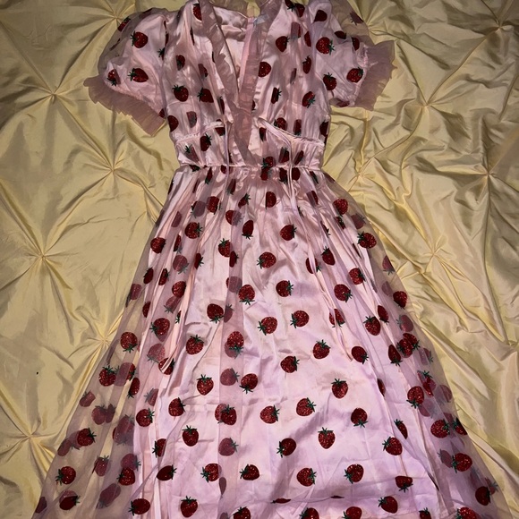 Pink Dress with Strawberry Print - Picture 4 of 5